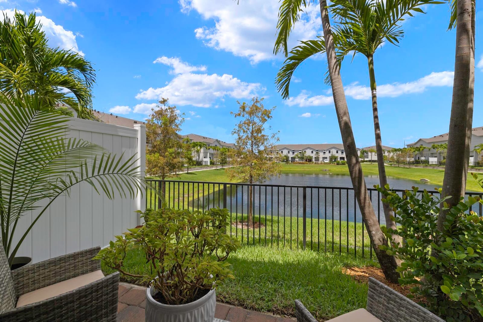 353 NW 8th Court, Pompano Beach, FL 33060 photo 11