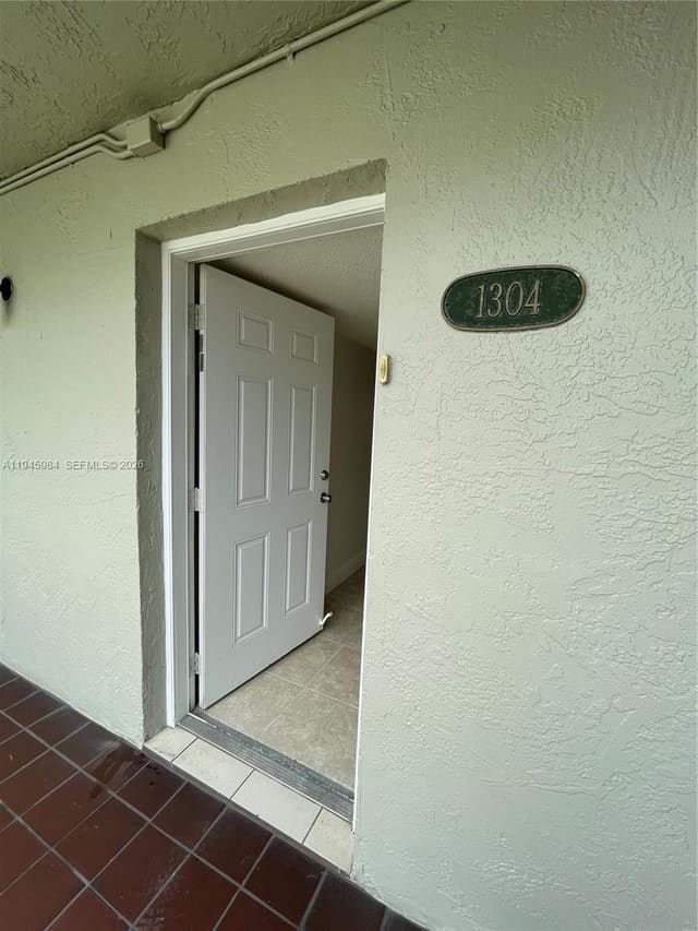 10090 NW 80th Court 1304, sold in Samari Lake East Condo, Hialeah Gardens, FL