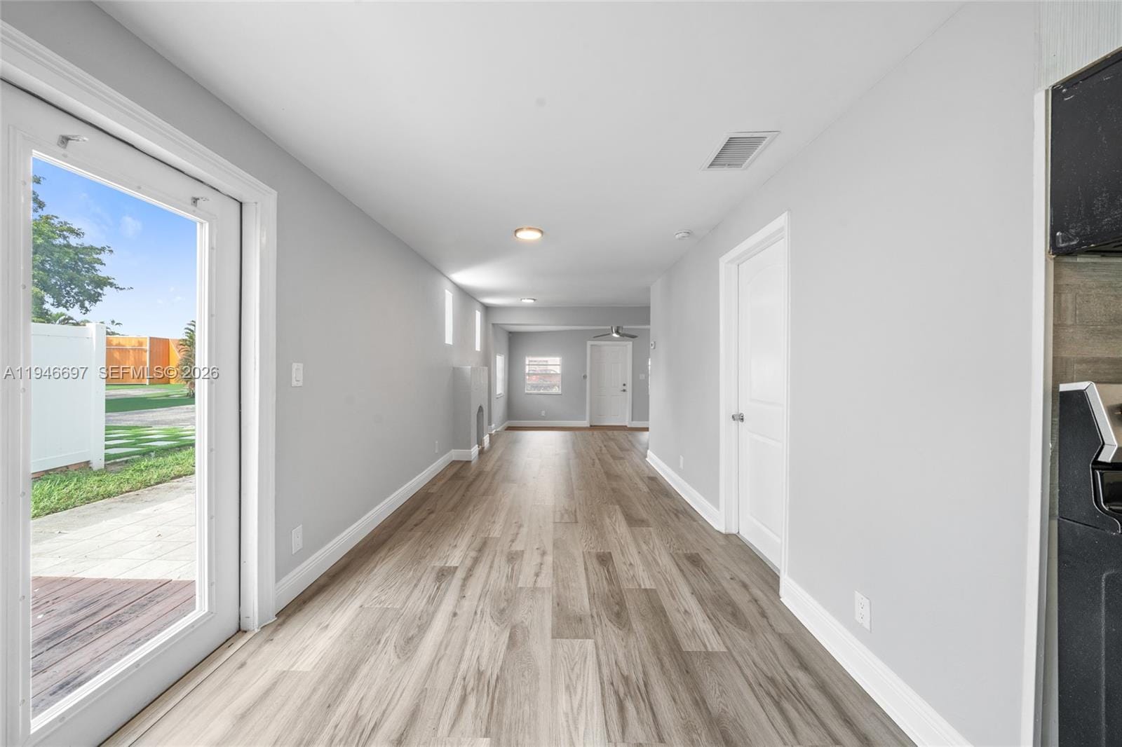 1726 Roosevelt Street — photo 6