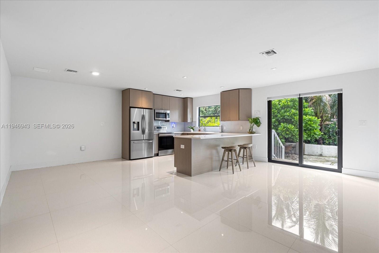 806 SW 29th Street 806 — photo 9