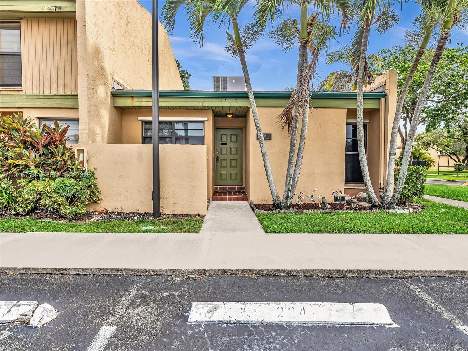 9401 NW 14th Court 224, Pembroke Pines, FL 33024, Pembroke Pines
