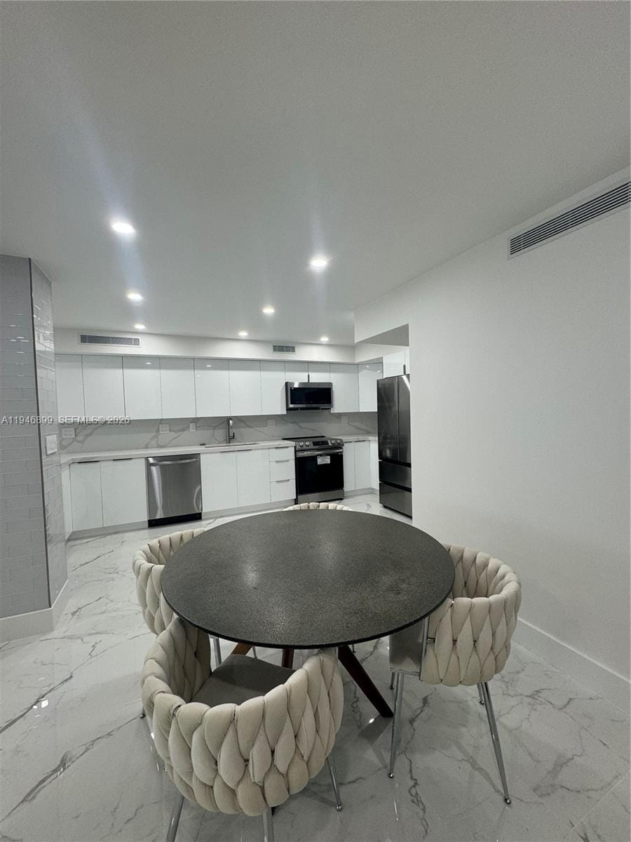 3430 Galt Ocean Drive 908 — photo 6