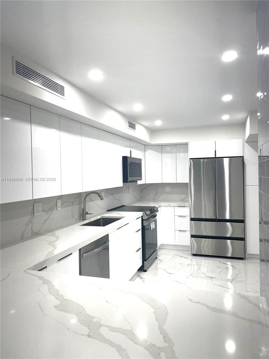 3430 Galt Ocean Drive 908 — photo 7