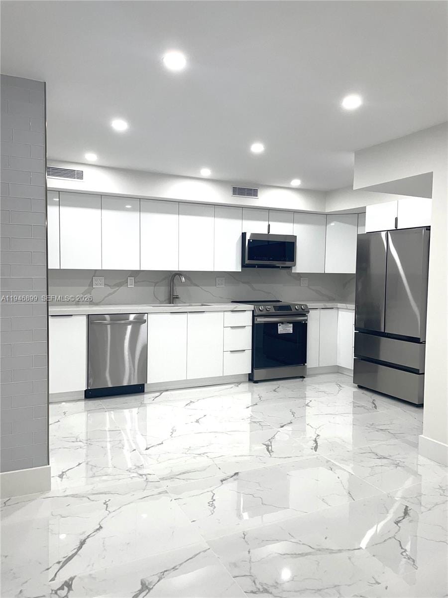 3430 Galt Ocean Drive 908 — photo 8