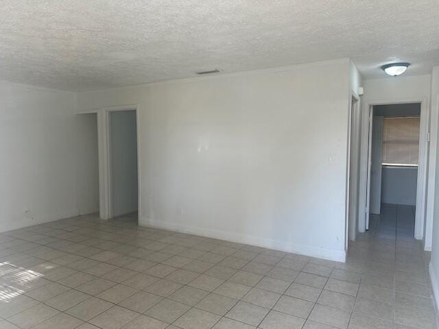 922 S Lake Drive — photo 2