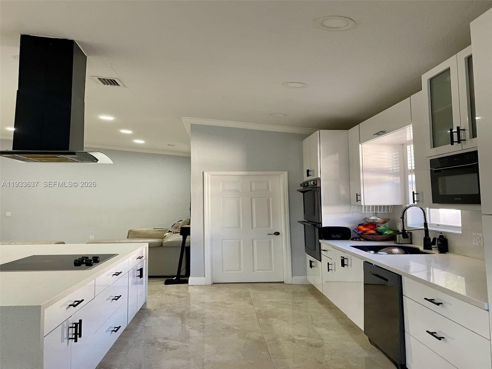 13877 SW 50th Street — photo 4