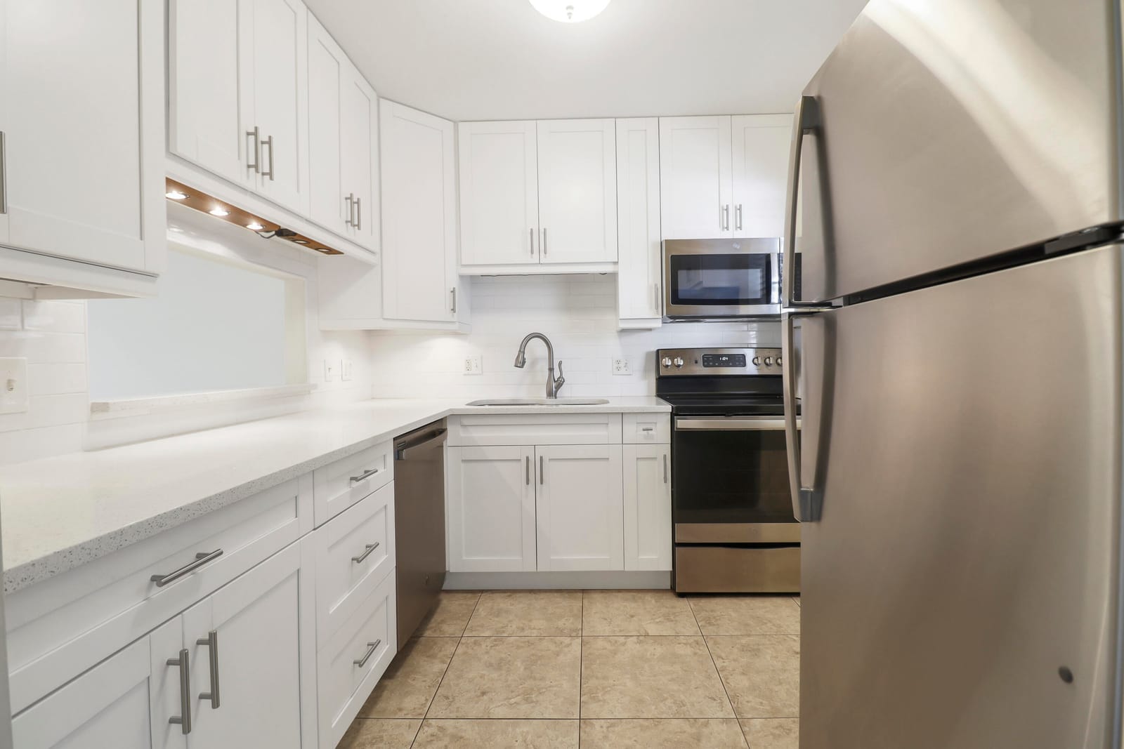 12016 Greenway Circle S 204 — photo 9