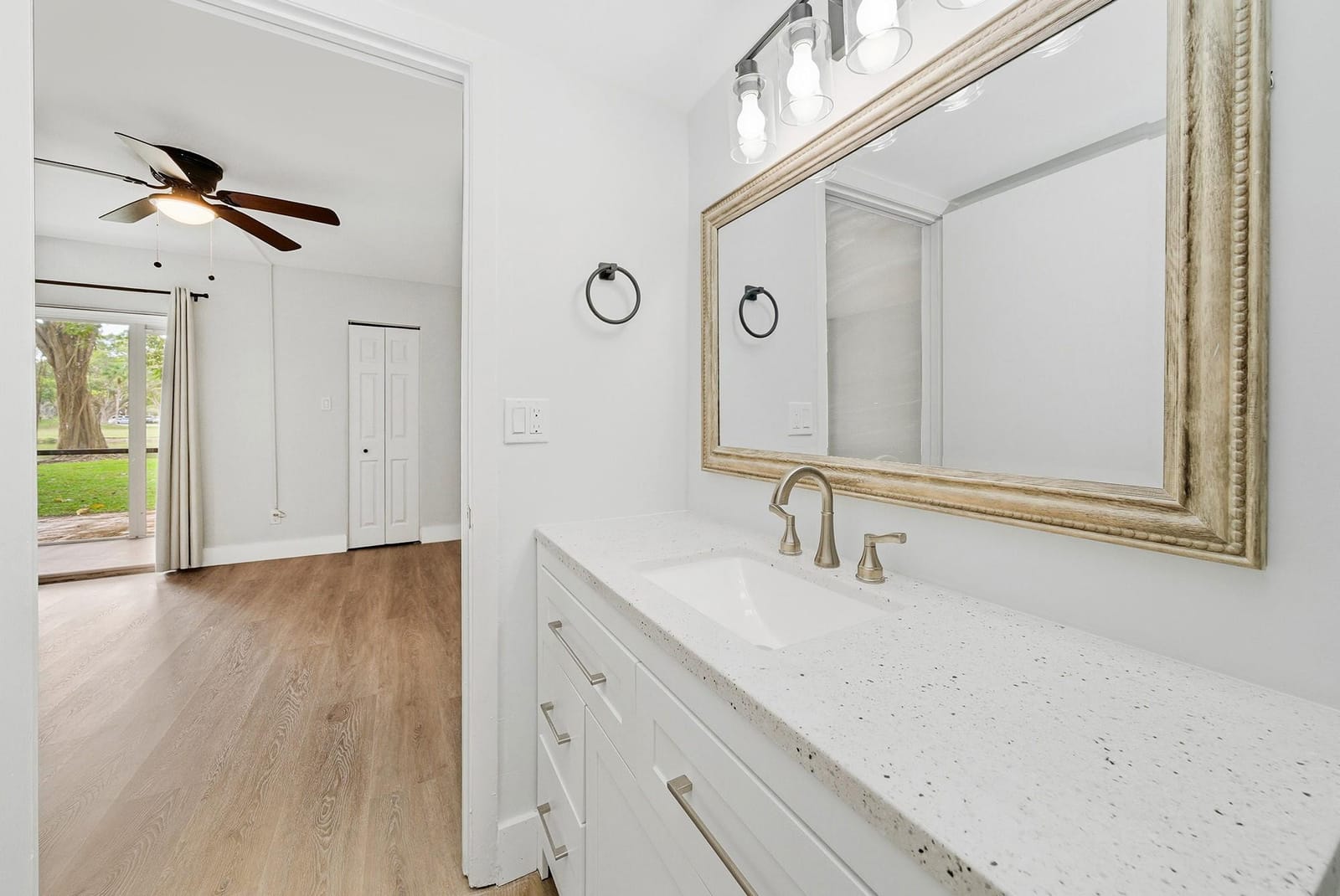 2214 S Cypress Bend Drive 106 — photo 7