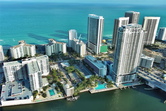 4001 S Ocean Drive 14g, sold in Sian Ocean Residences Con, Hollywood, FL