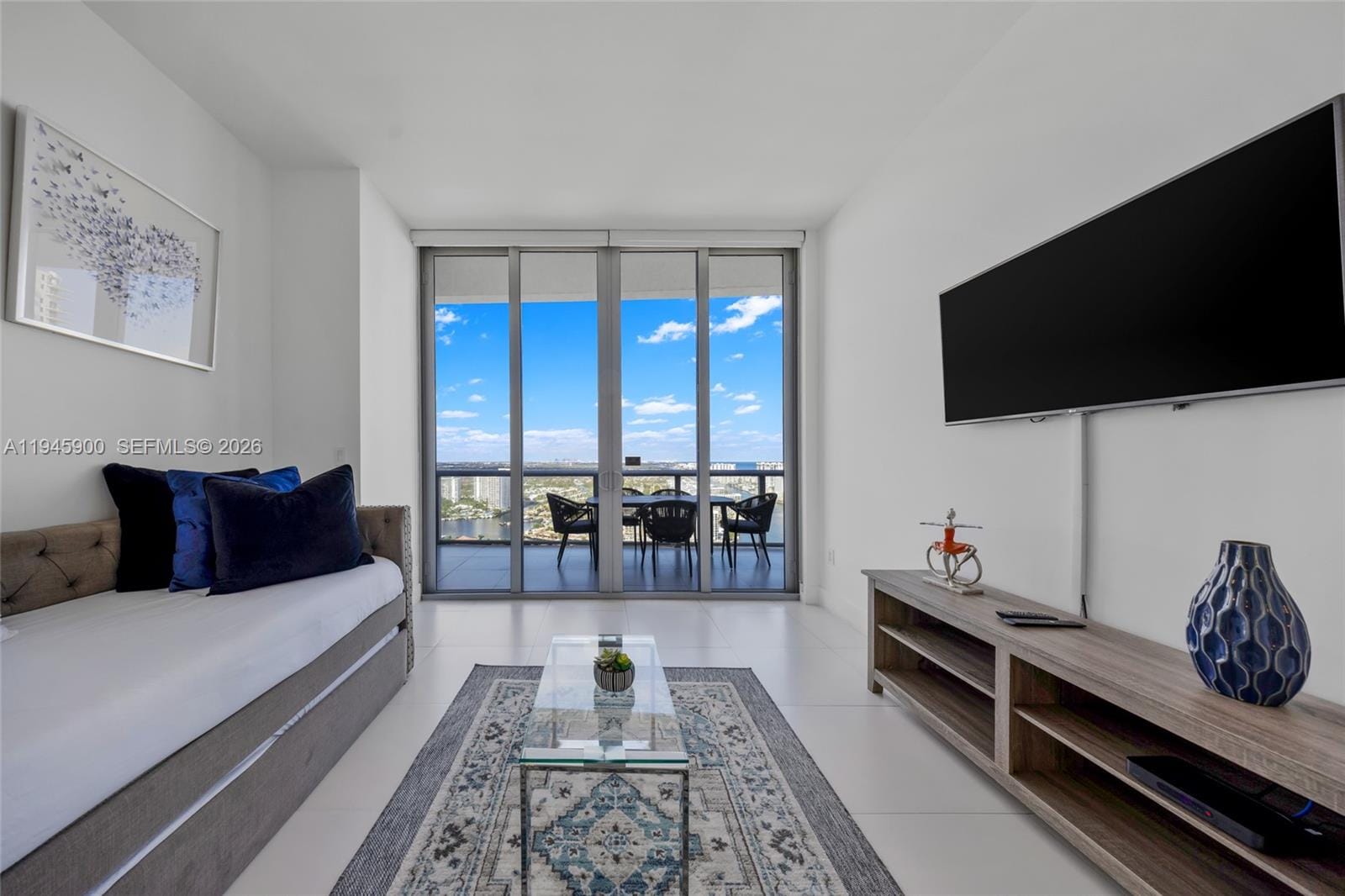 2600 E Hallandale Beach Boulevard T3304 — photo 2