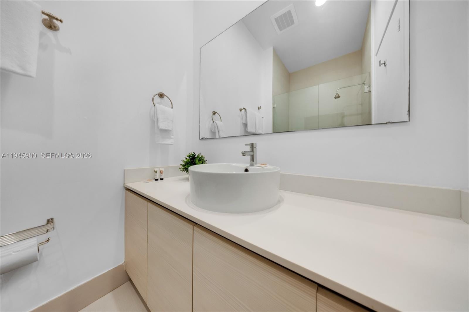 2600 E Hallandale Beach Boulevard T3304, Hallandale Beach, FL 33009 photo 16