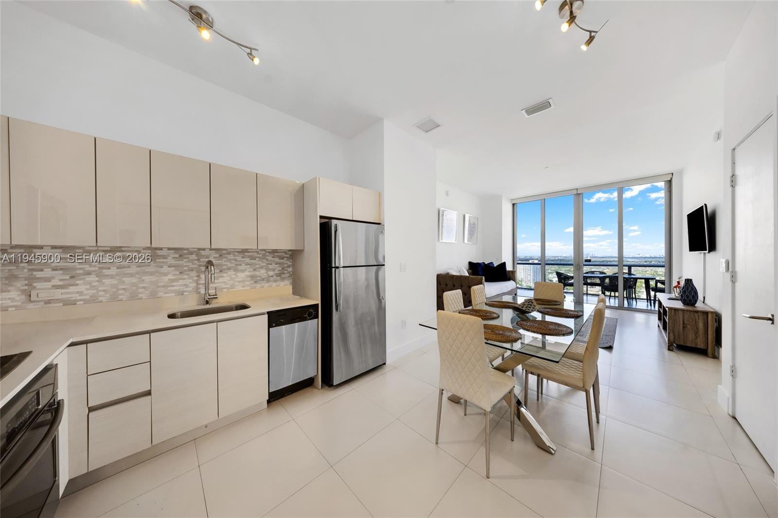 2600 E Hallandale Beach Boulevard T3304 — photo 7