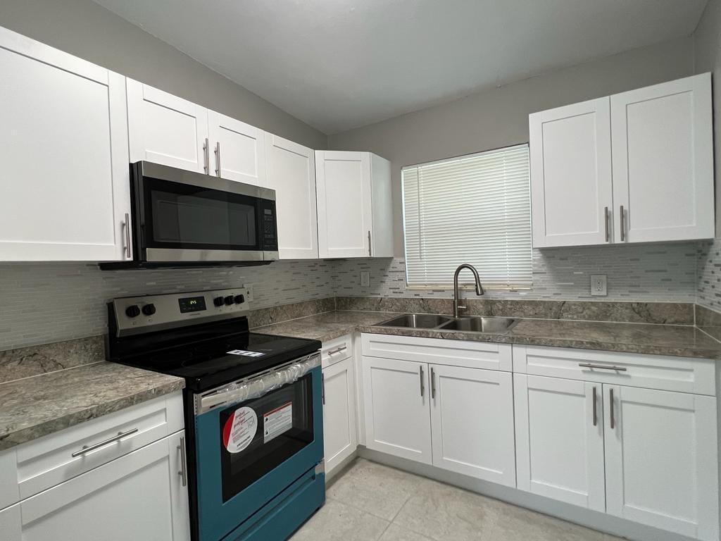 3990 Plum Tree Drive — photo 2