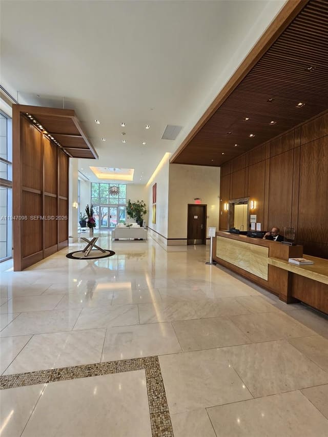 1060 Brickell Avenue 1917, Miami, FL 33131