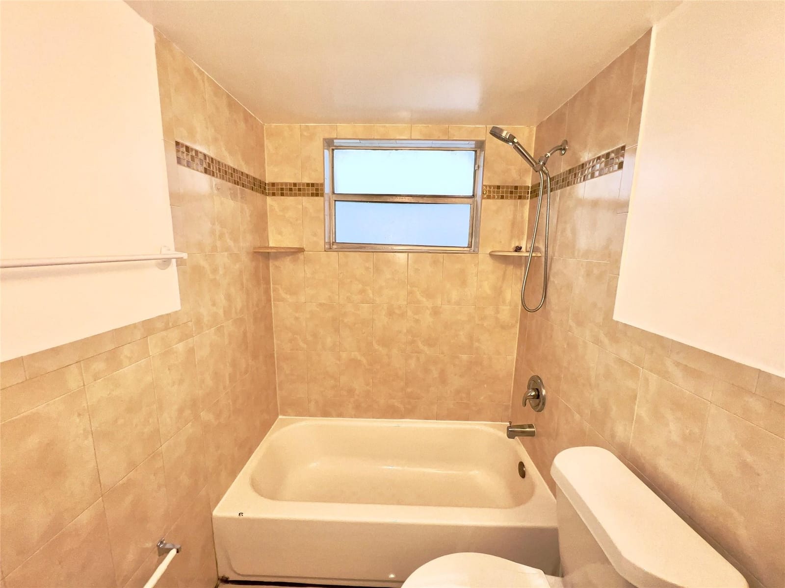 1021 NW 45th Street # 4 — photo 10