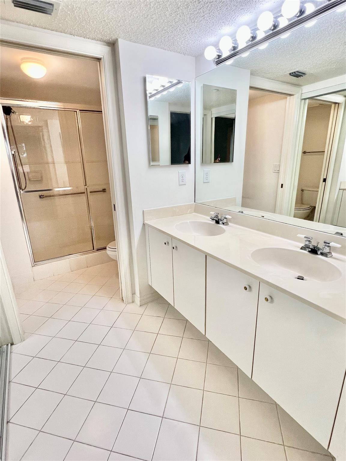7763 Southampton Terrace 411 — photo 9