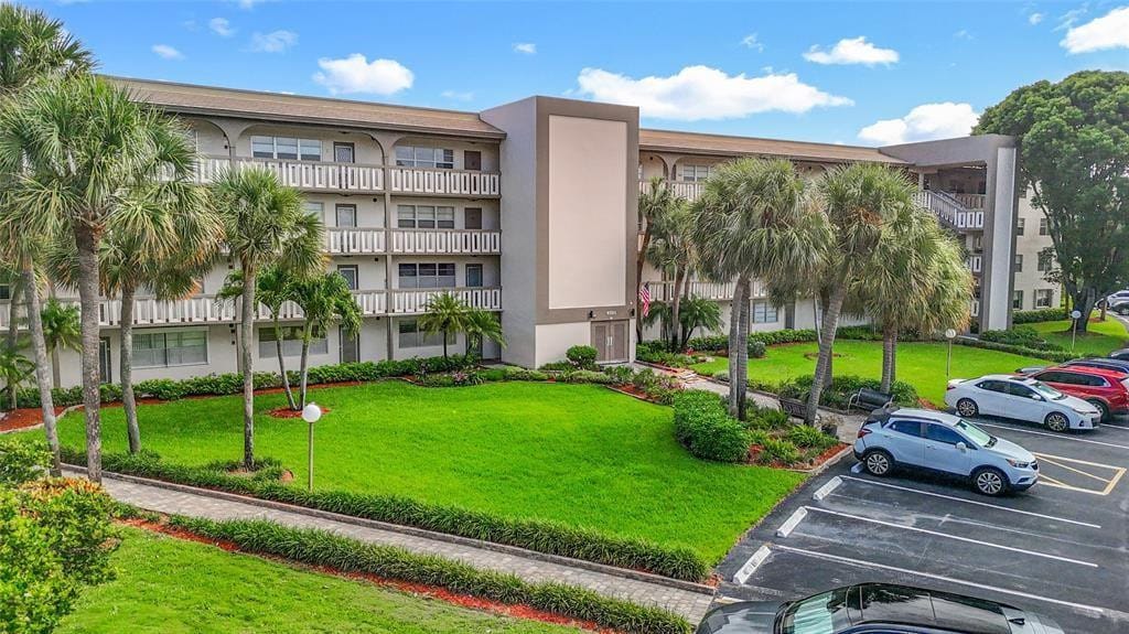 4701 Martinique Drive F1, Coconut Creek, FL 33066