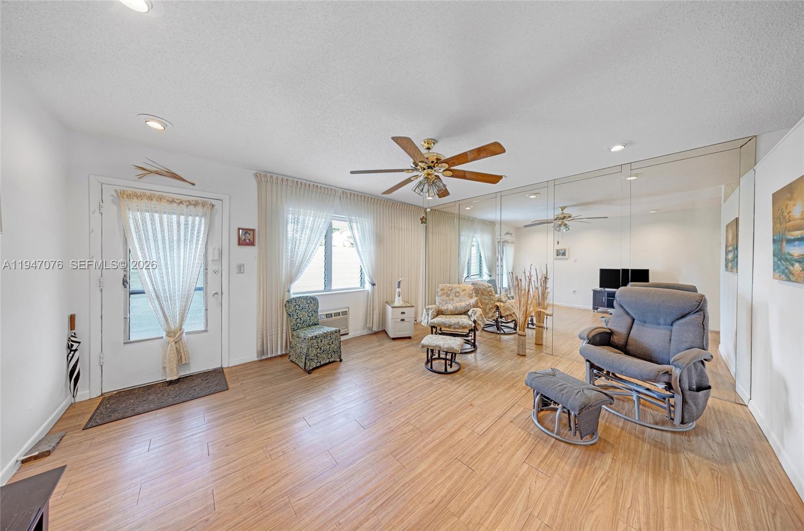 15600 NE 6th Avenue 28D, Miami, FL 33162, Miami