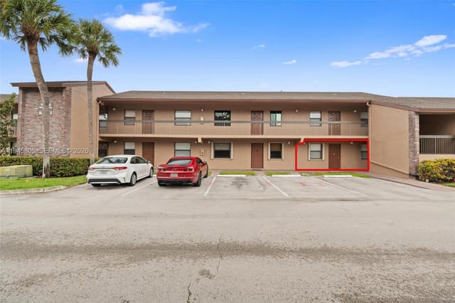 10005 S Winding Lake Road 106, sold in Winding Lake At Welleby C, Sunrise, FL