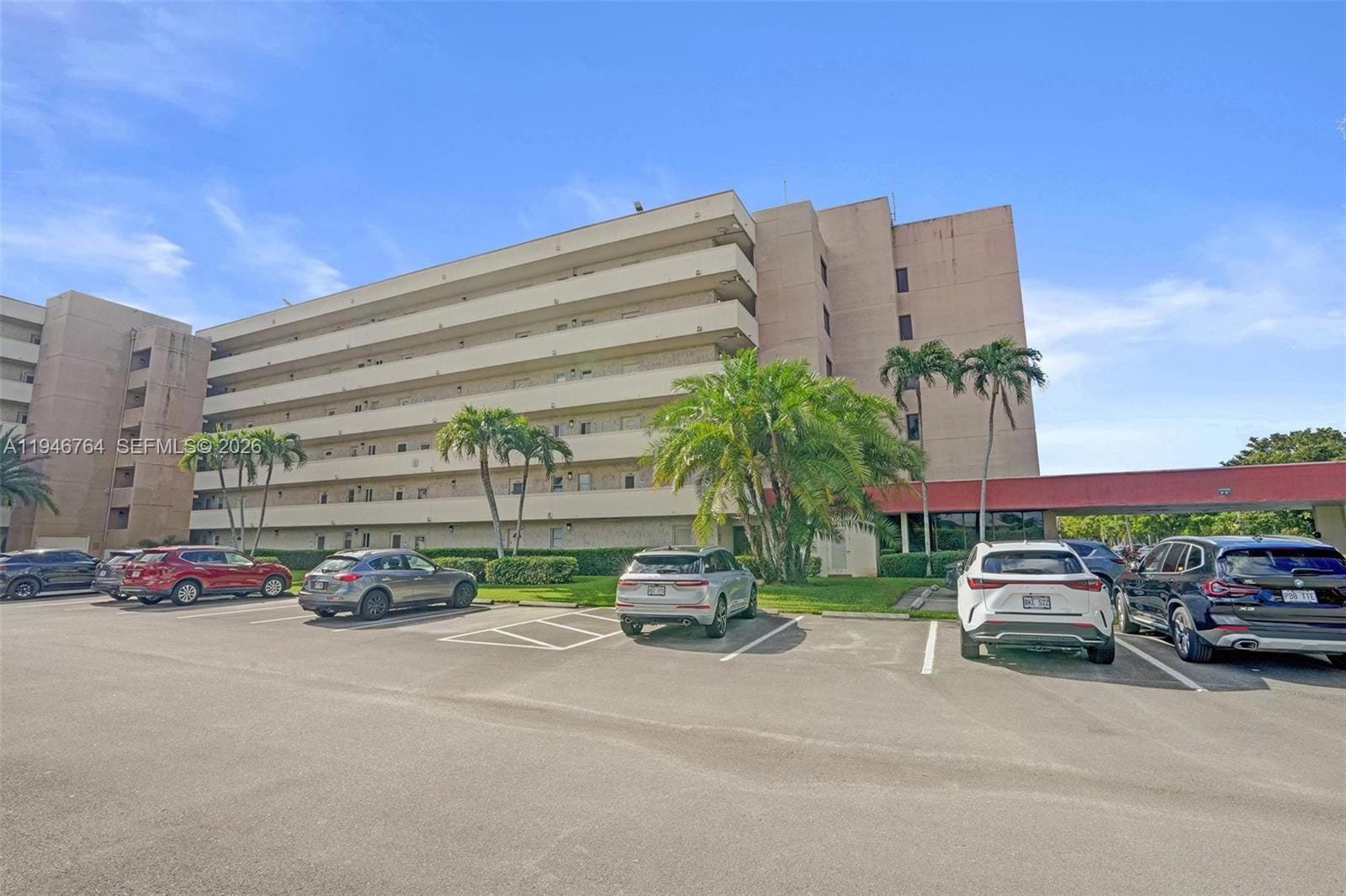 8900 Washington Boulevard PH5 — photo 2