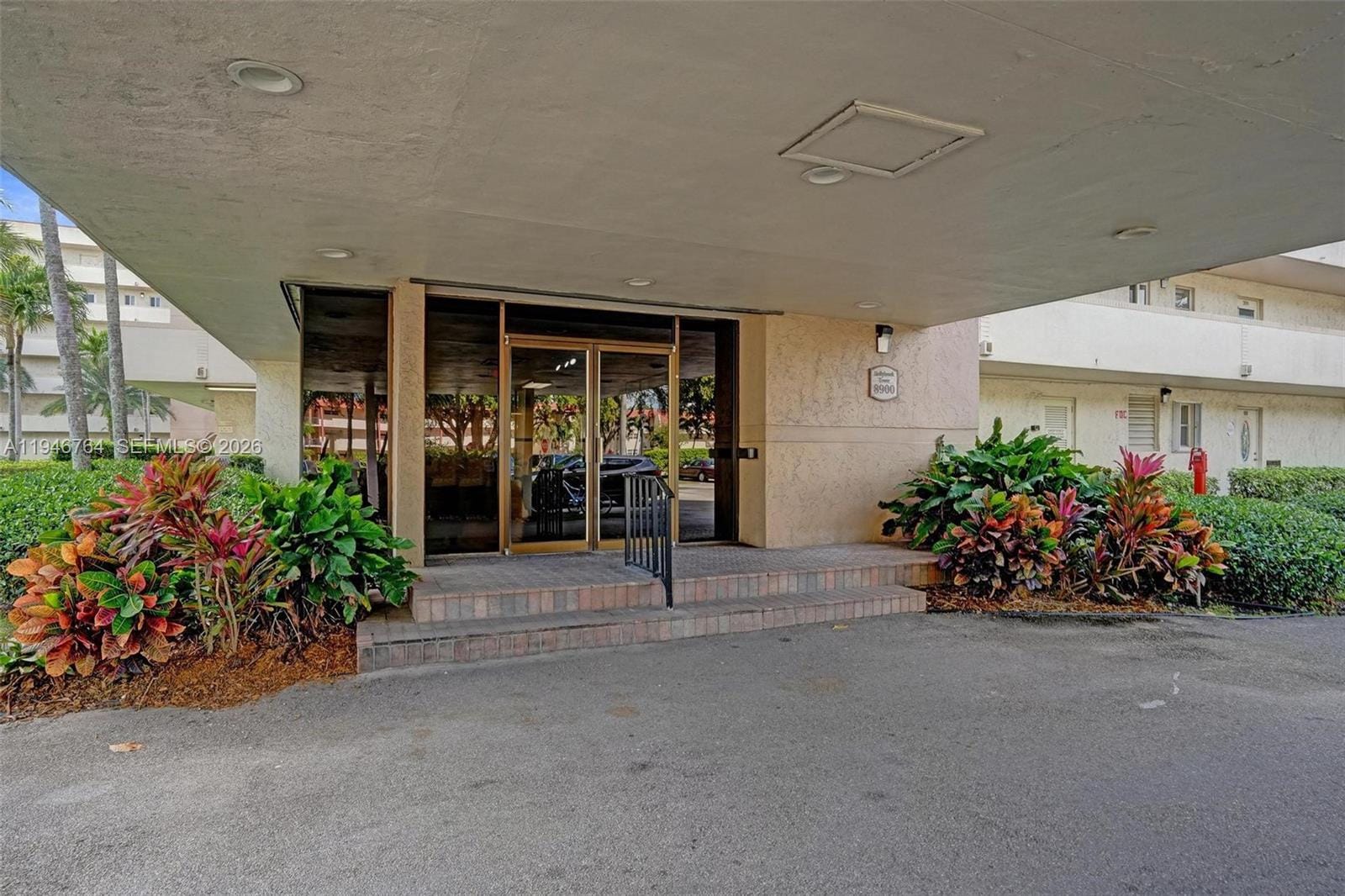 8900 Washington Boulevard PH5 — photo 3
