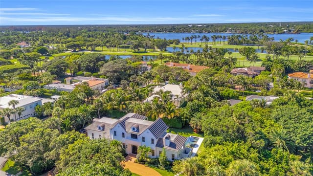 44 S Beach Road, Hobe Sound, FL 33455