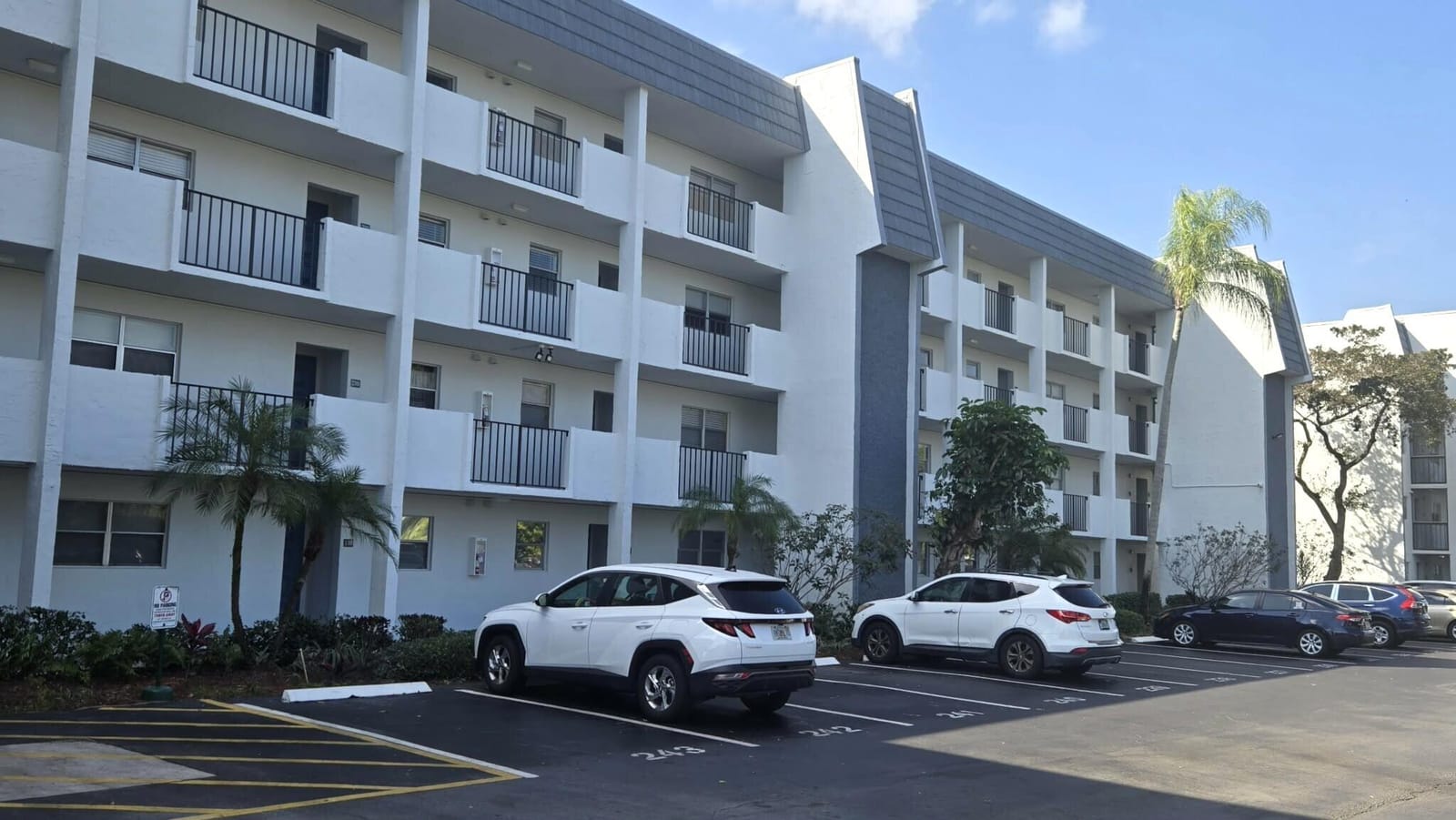 6080 NW 44th Street 214, Lauderhill, FL 33319 photo 30