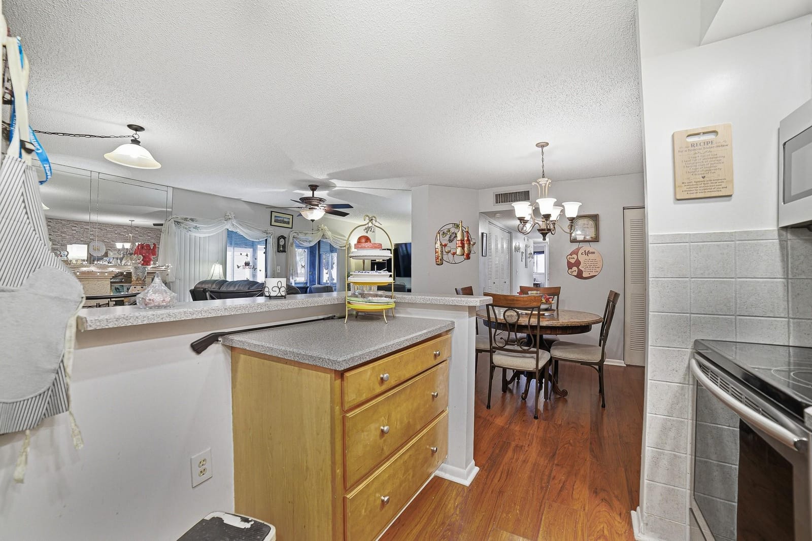 9754 N Belfort Circle 9754 — photo 4