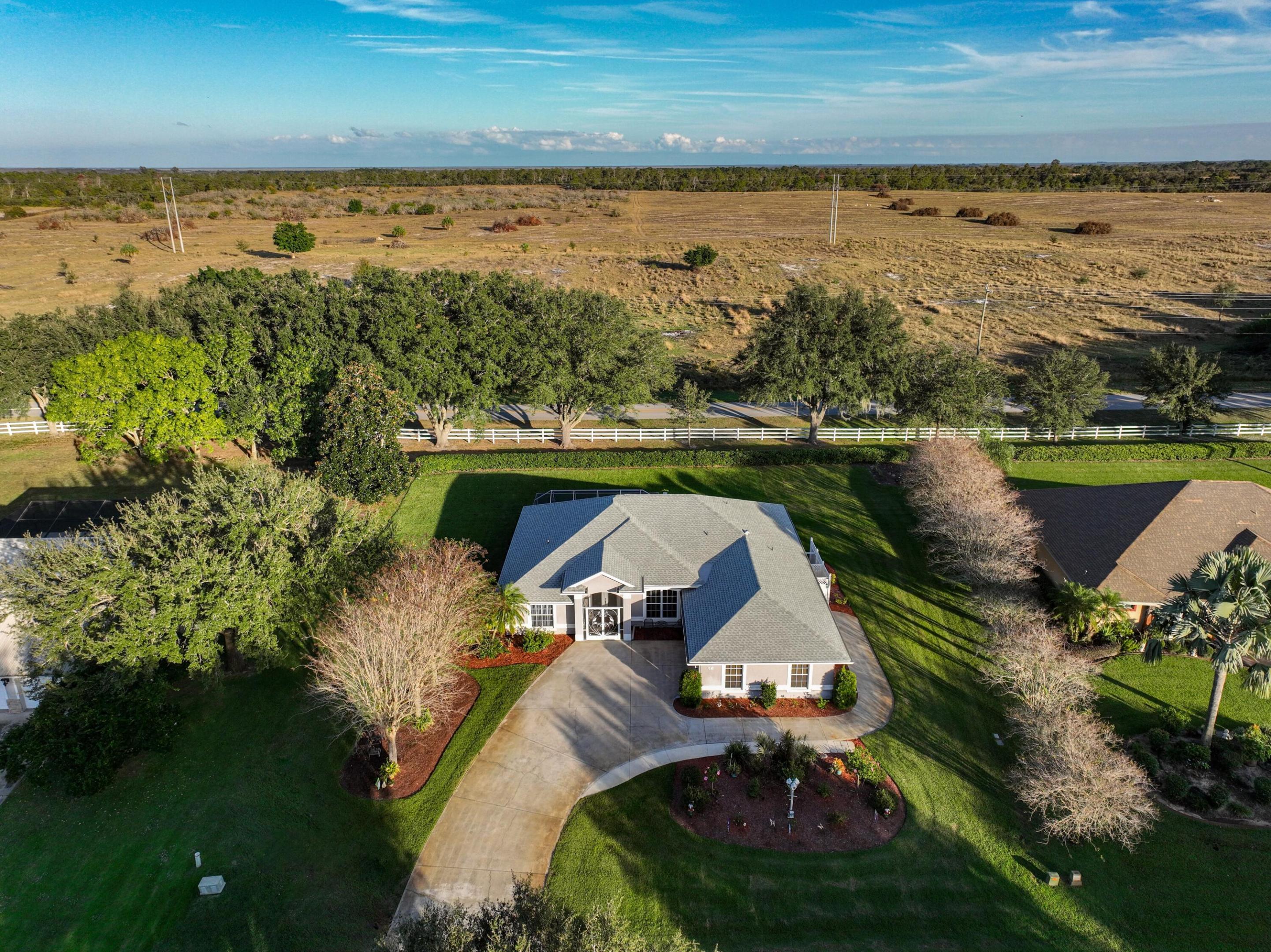 16 Meadowlake Circle S, Lake Placid, FL 33852, Lake Placid