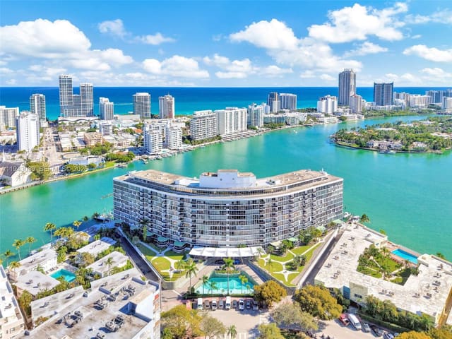 900 Bay Drive 321, sold in King Cole Condo, Miami Beach, FL