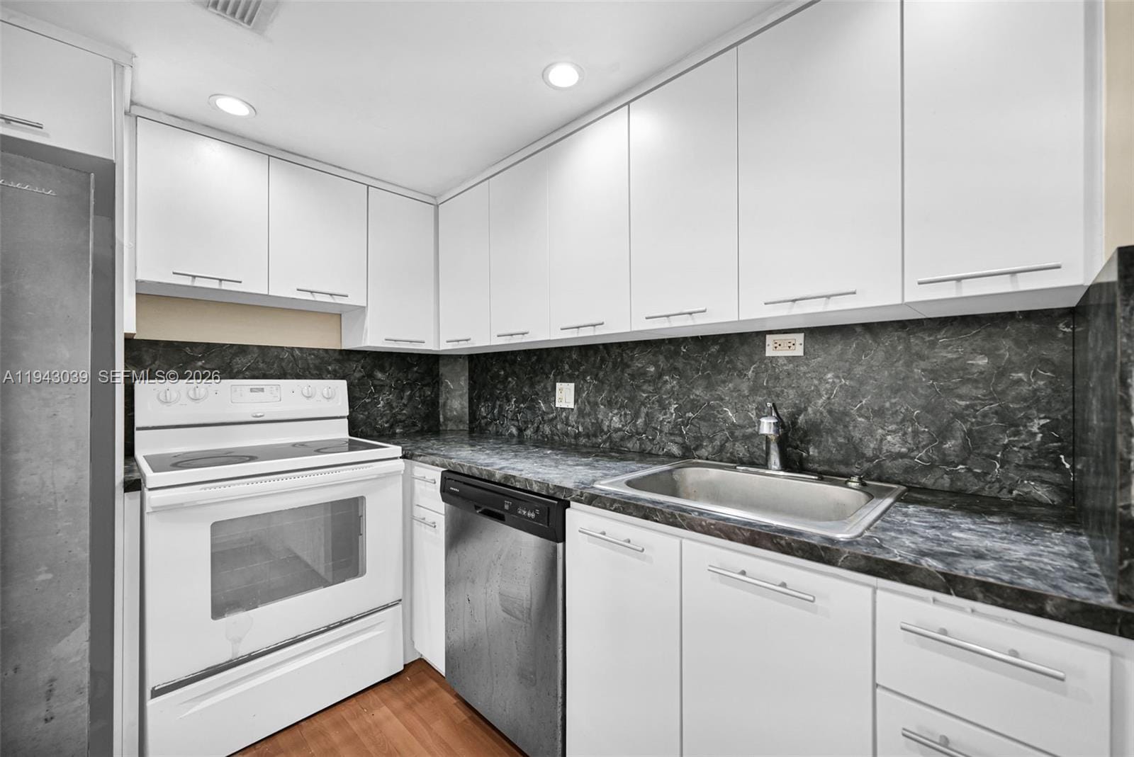 900 Bay Drive 321, Miami Beach, FL 33141 photo 11