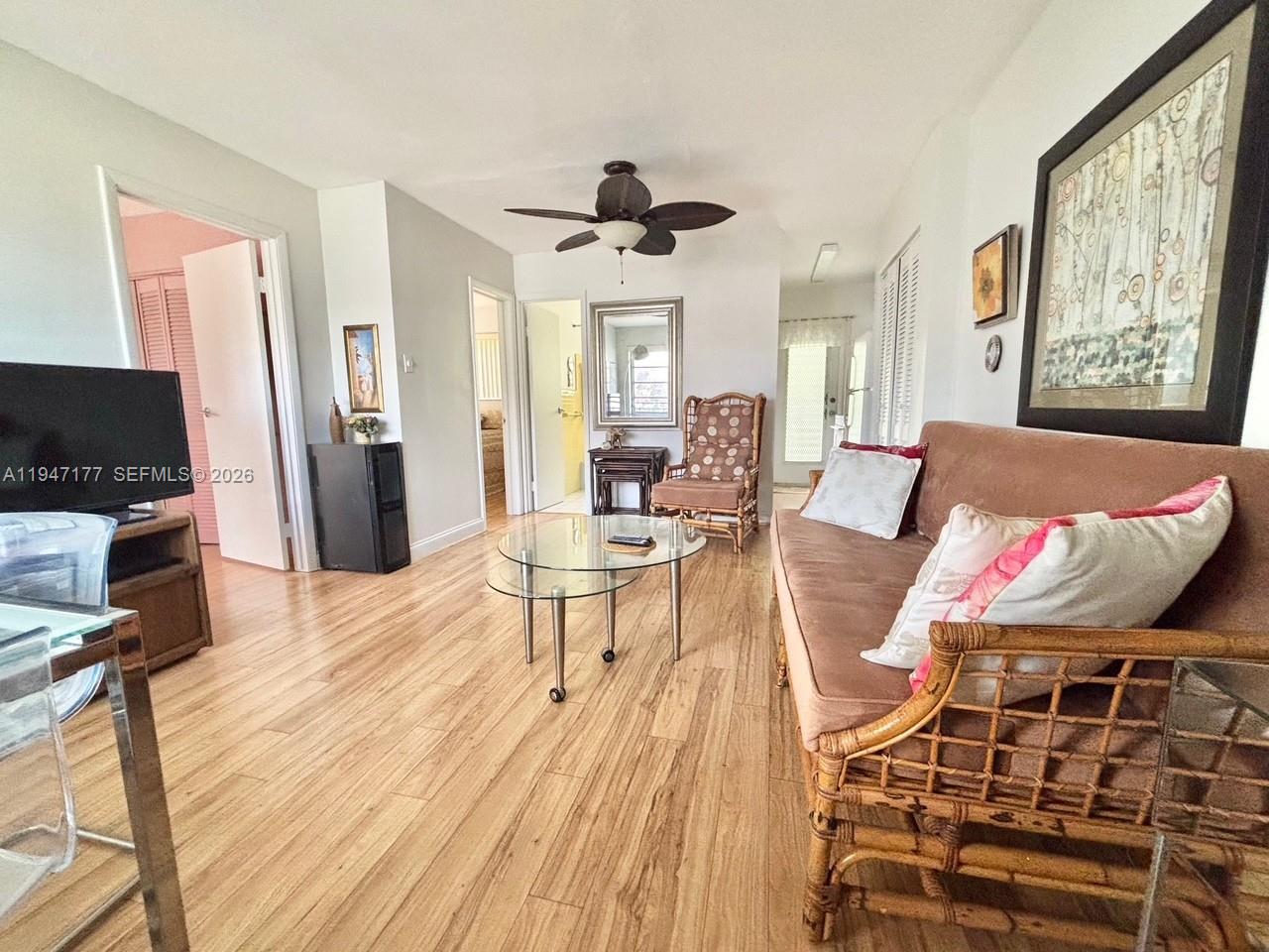1125 SE 14th Place 21C, Fort Lauderdale, FL 33316