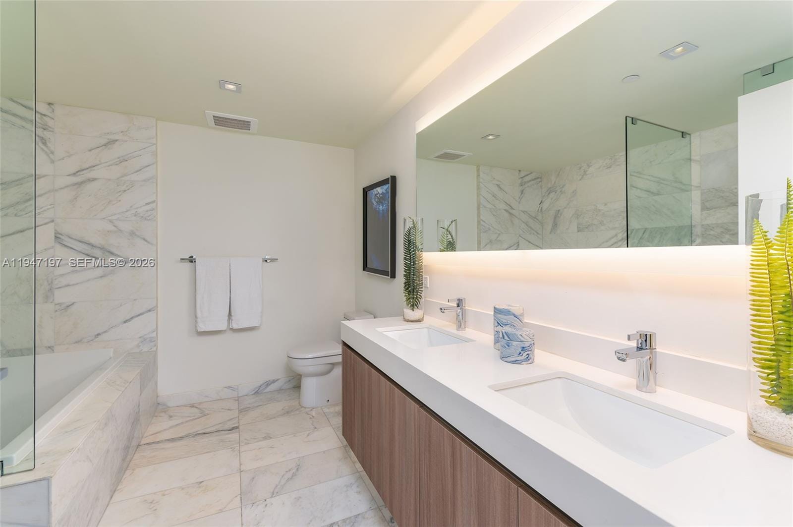 401 N Birch Road 502, Fort Lauderdale, FL 33304 photo 16