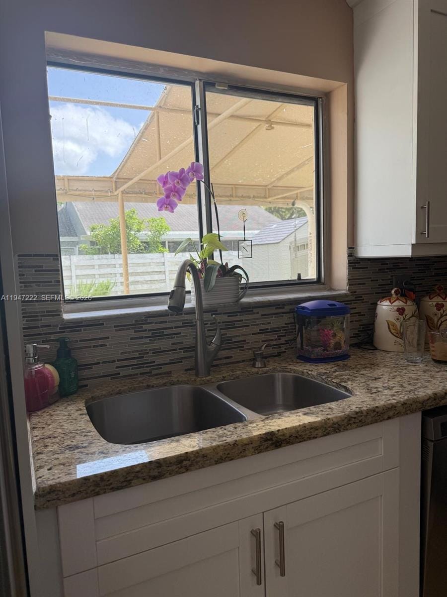 14534 SW 144th Terrace — photo 12