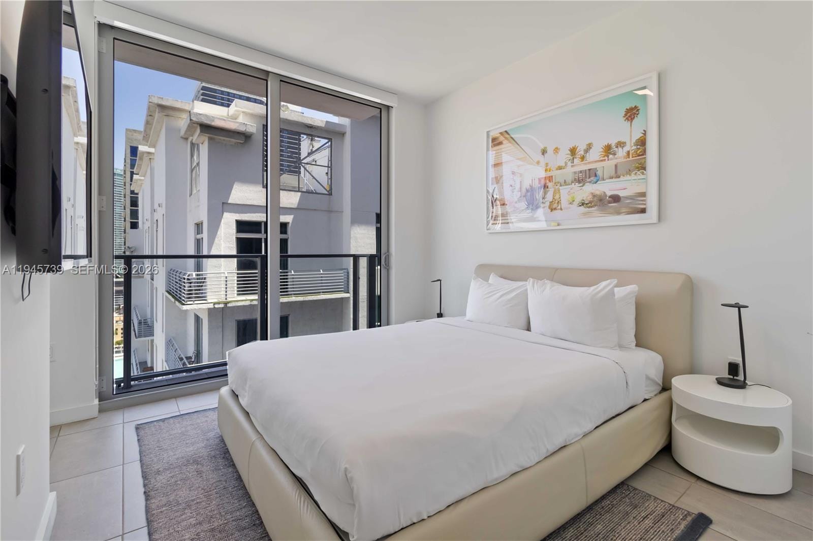 227 NE 2nd Street 2506, Miami, FL 33132 photo 10