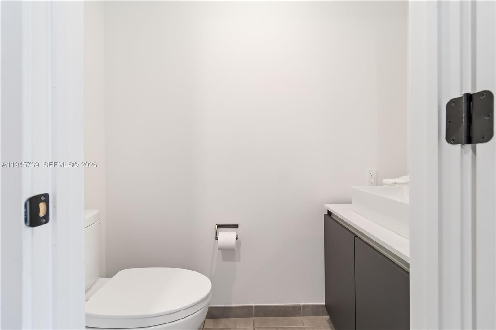 227 NE 2nd Street 2506, Miami, FL 33132 photo 20