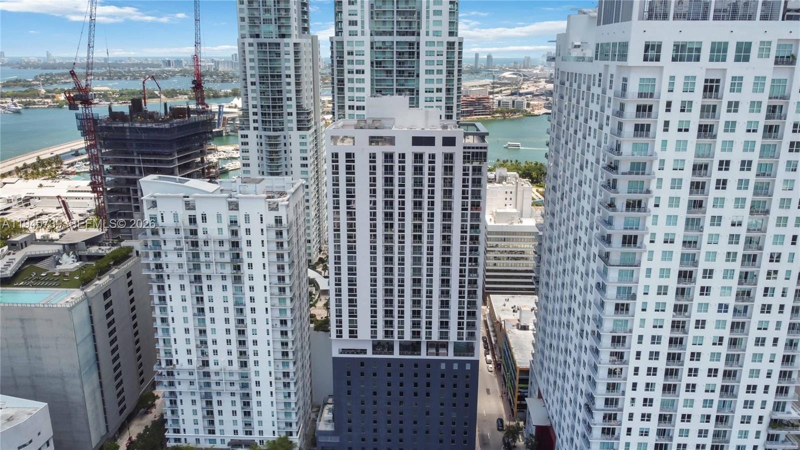 227 NE 2nd Street 2506, Miami, FL 33132 photo 25