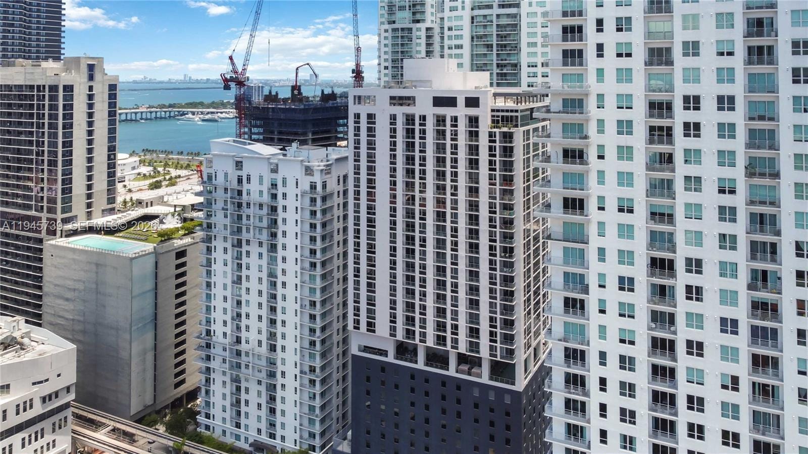 227 NE 2nd Street 2506, Miami, FL 33132 photo 27