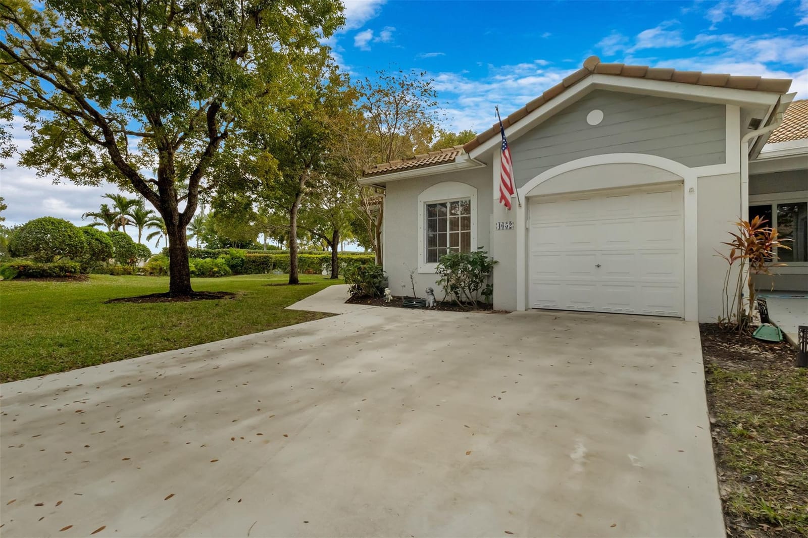 4652 SW 13th Street, Deerfield Beach, FL 33442