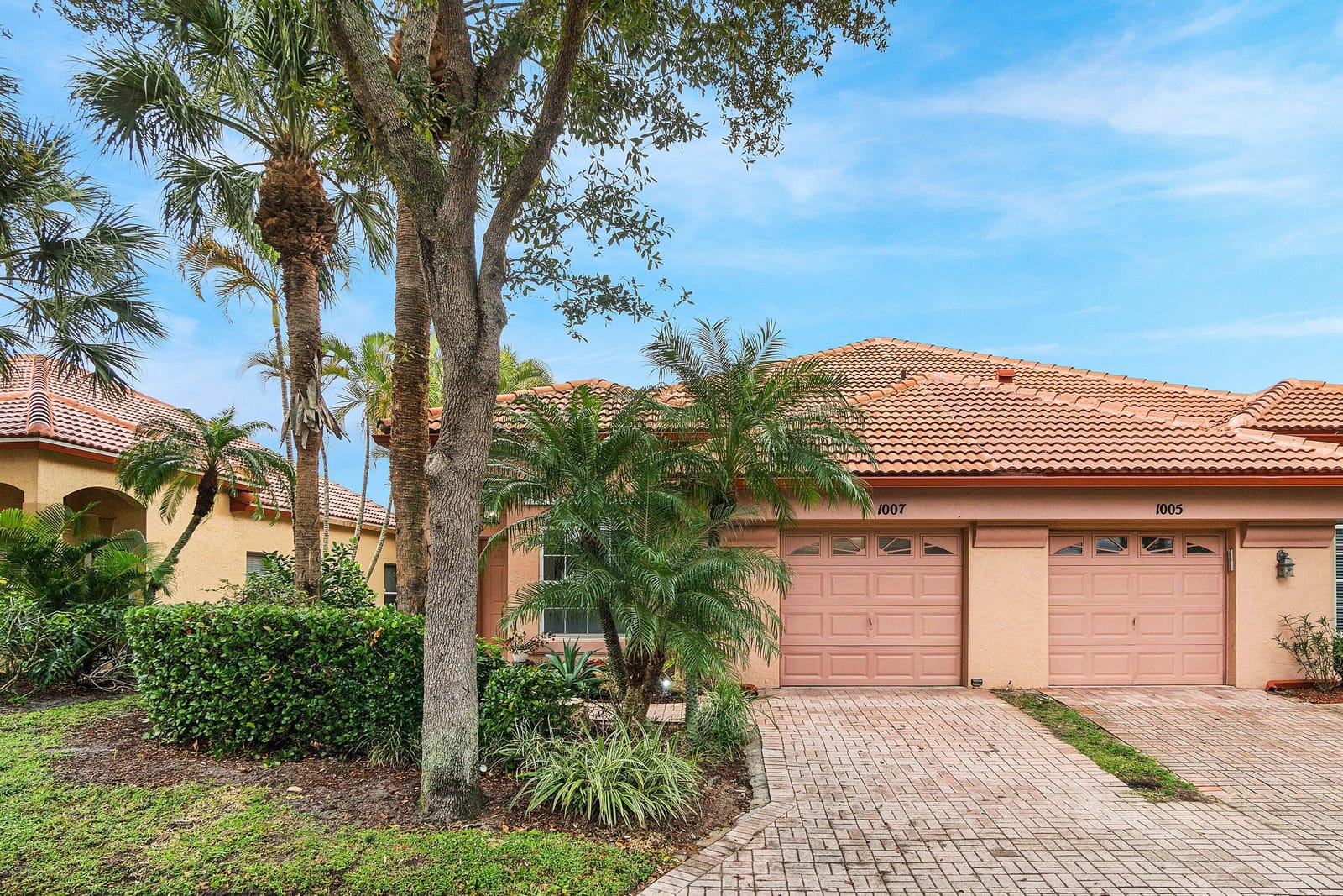 1007 Via Jardin, Riviera Beach, FL 33418