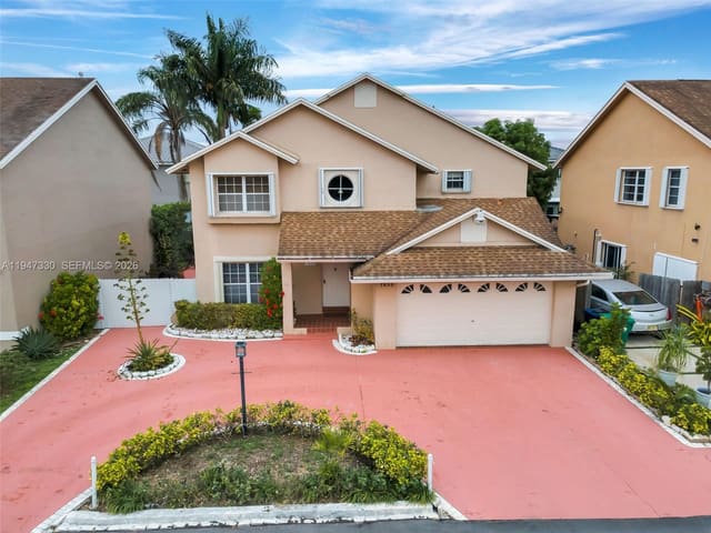7833 NW 192nd Street, sold in Country Lake Park 1st Add, Hialeah, FL