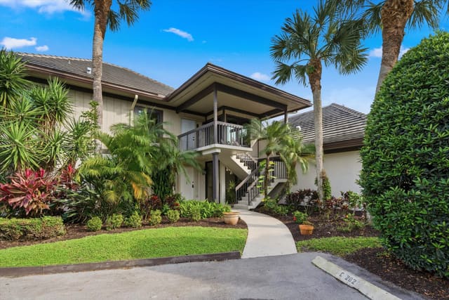 13254 Polo Club Road C202, Wellington, FL 33414