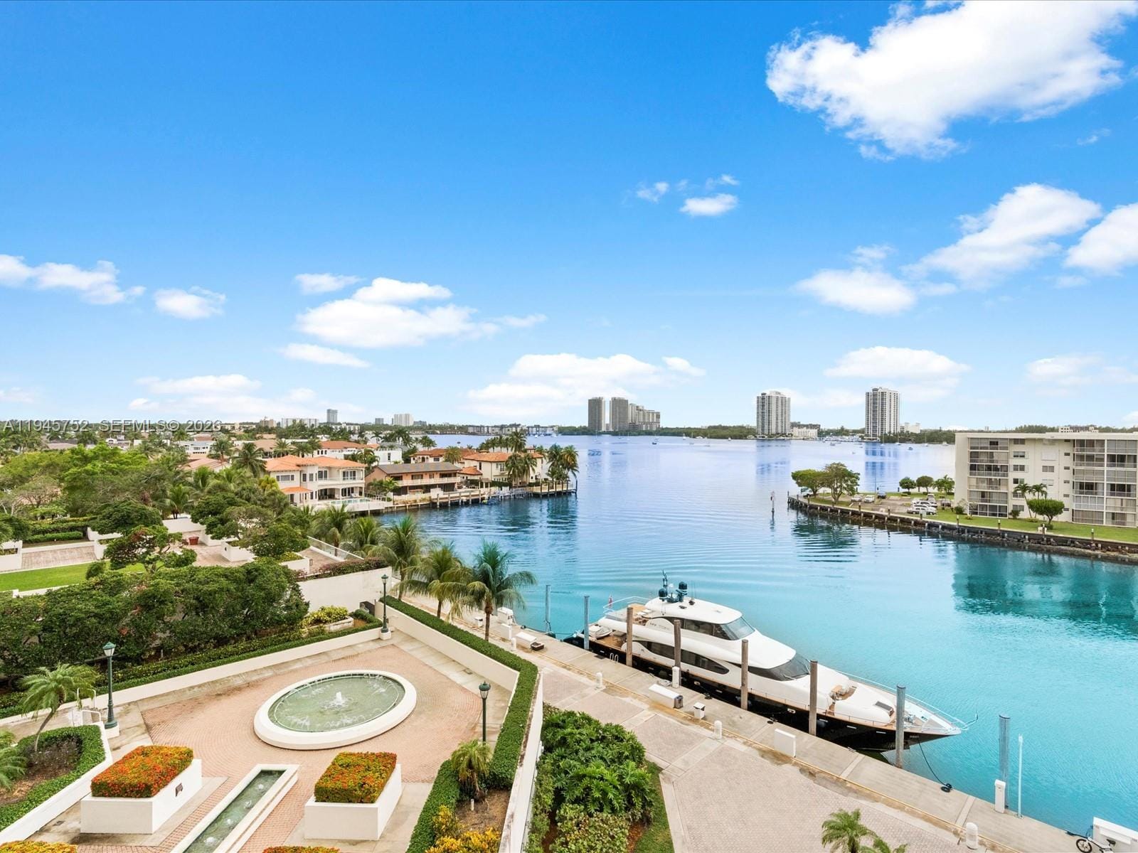 1000 W Island Boulevard 612, Aventura, FL 33160 photo 18