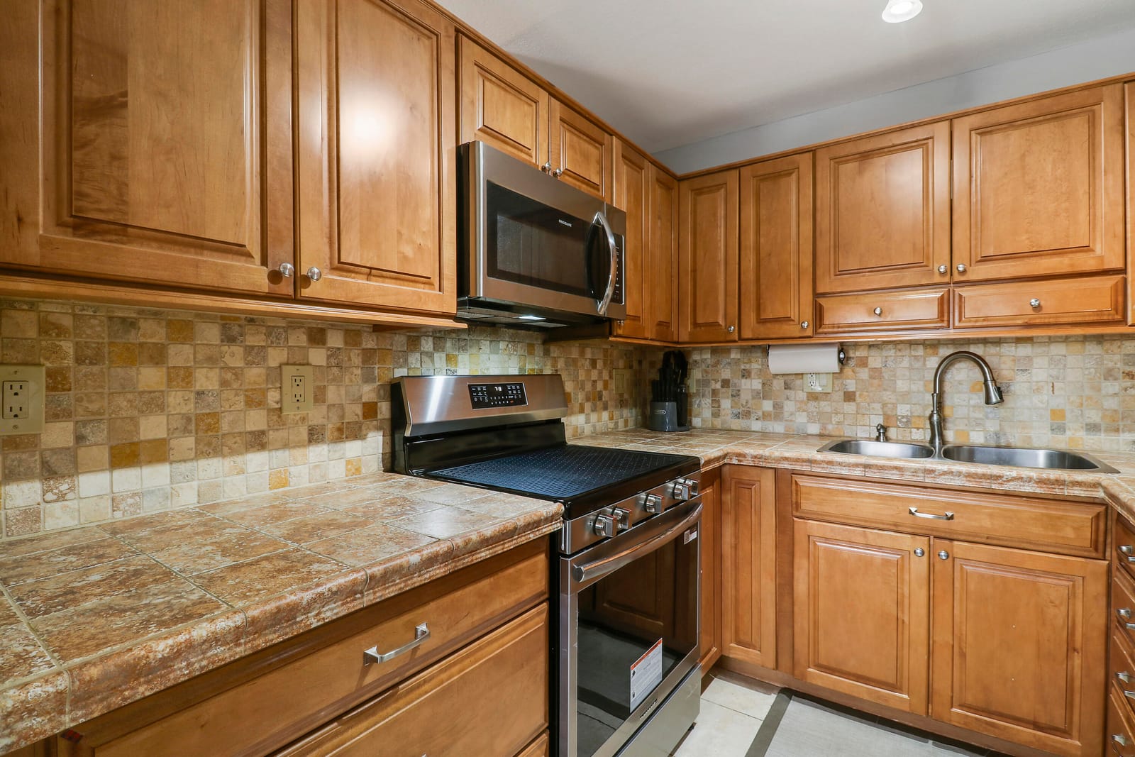 112 Yacht Club Drive 8 — photo 9