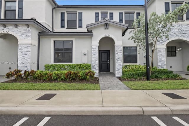 13236 SW 286th Street, sold in Pine Vista, Homestead, FL