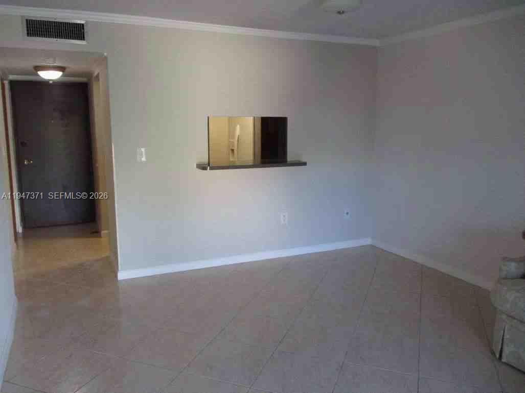 5199 NW 7th Street 309, Miami, FL 33126, Miami