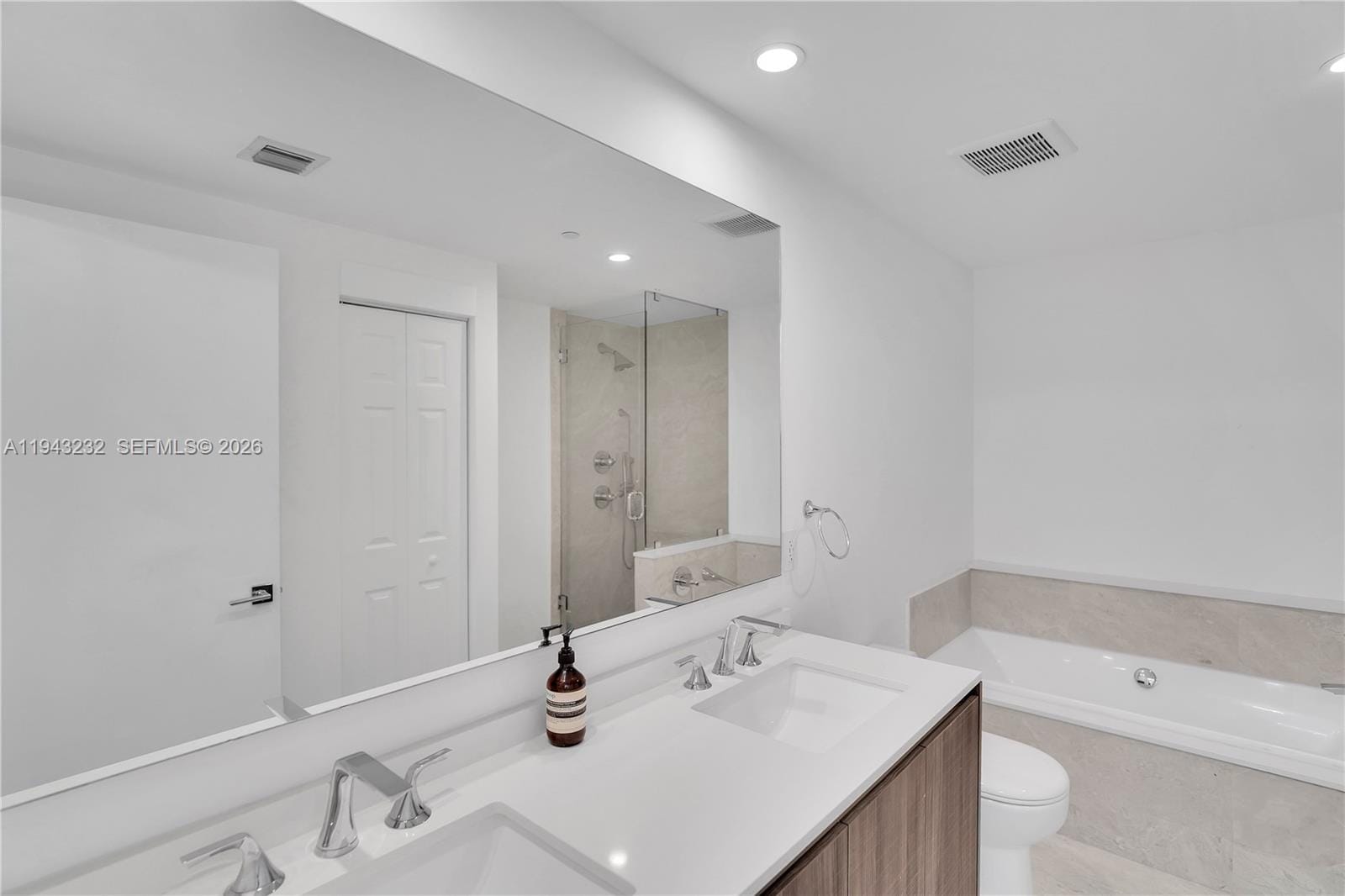488 NE 18th Street 1708, Miami, FL 33132 photo 21