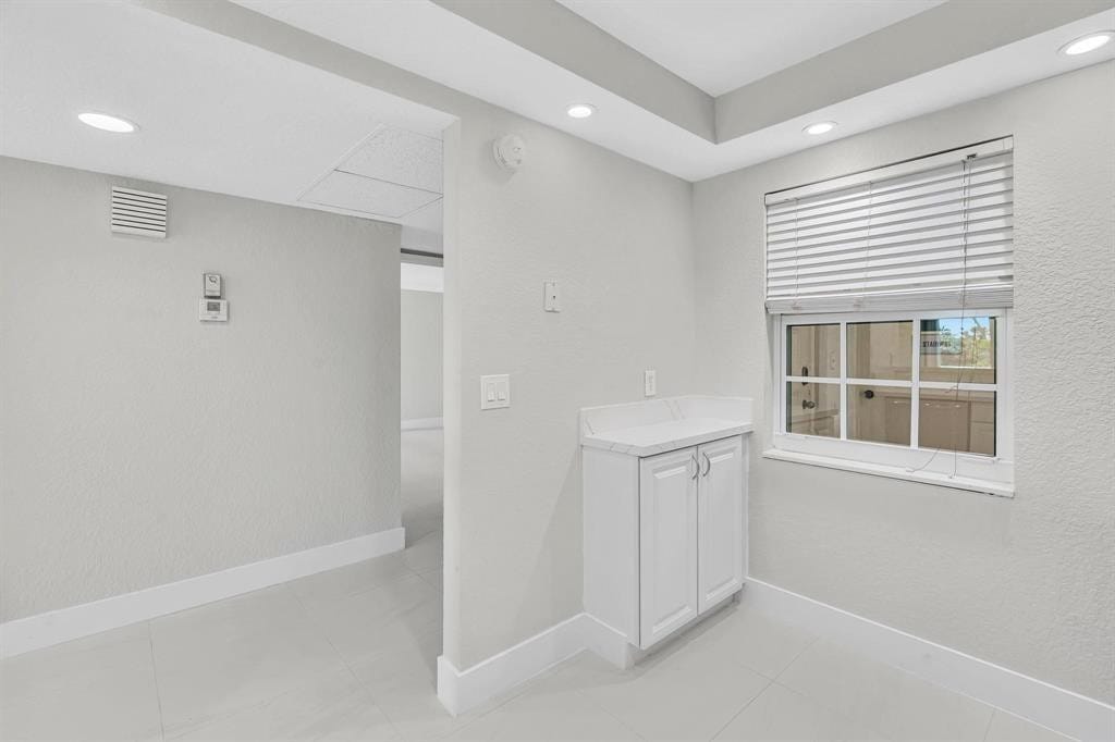 3800 Oaks Clubhouse Drive 201, Pompano Beach, FL 33069 photo 11