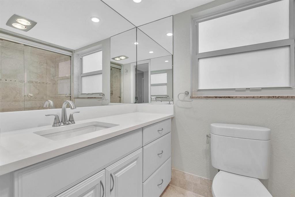 3800 Oaks Clubhouse Drive 201, Pompano Beach, FL 33069 photo 18