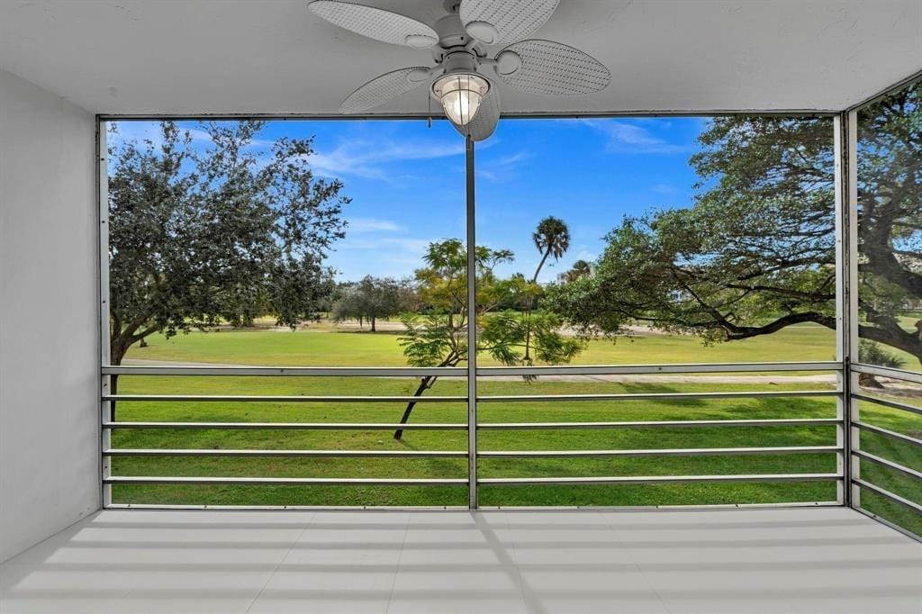 3800 Oaks Clubhouse Drive 201, Pompano Beach, FL 33069 photo 4